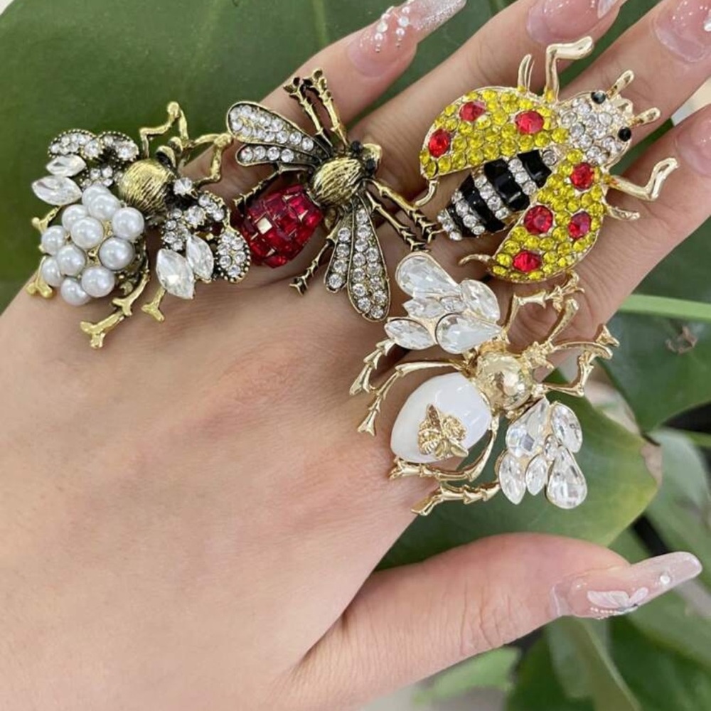 Retro Bohemian Vintage Style Faux Pearl Bee Ring